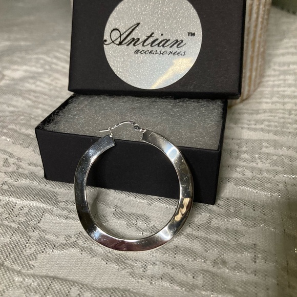 Antian Accessories™ Jewelry - Silver Hoop Earrings